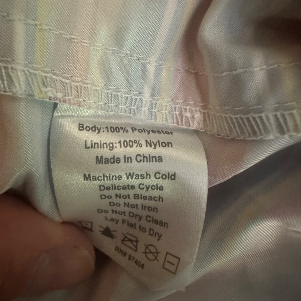 2xist Swim Trunks XL 3.5" inseam Gently worn 100% polyester Fully lined - Picture 6 of 7